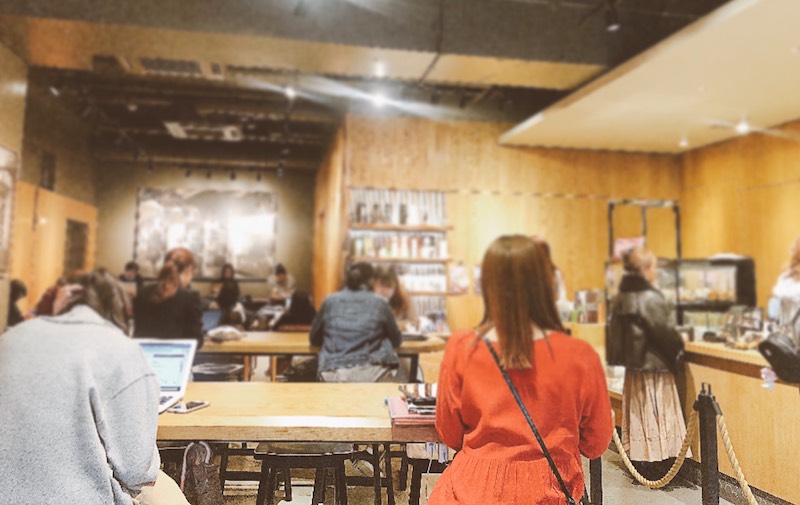 カフェの無料Wi-Fi